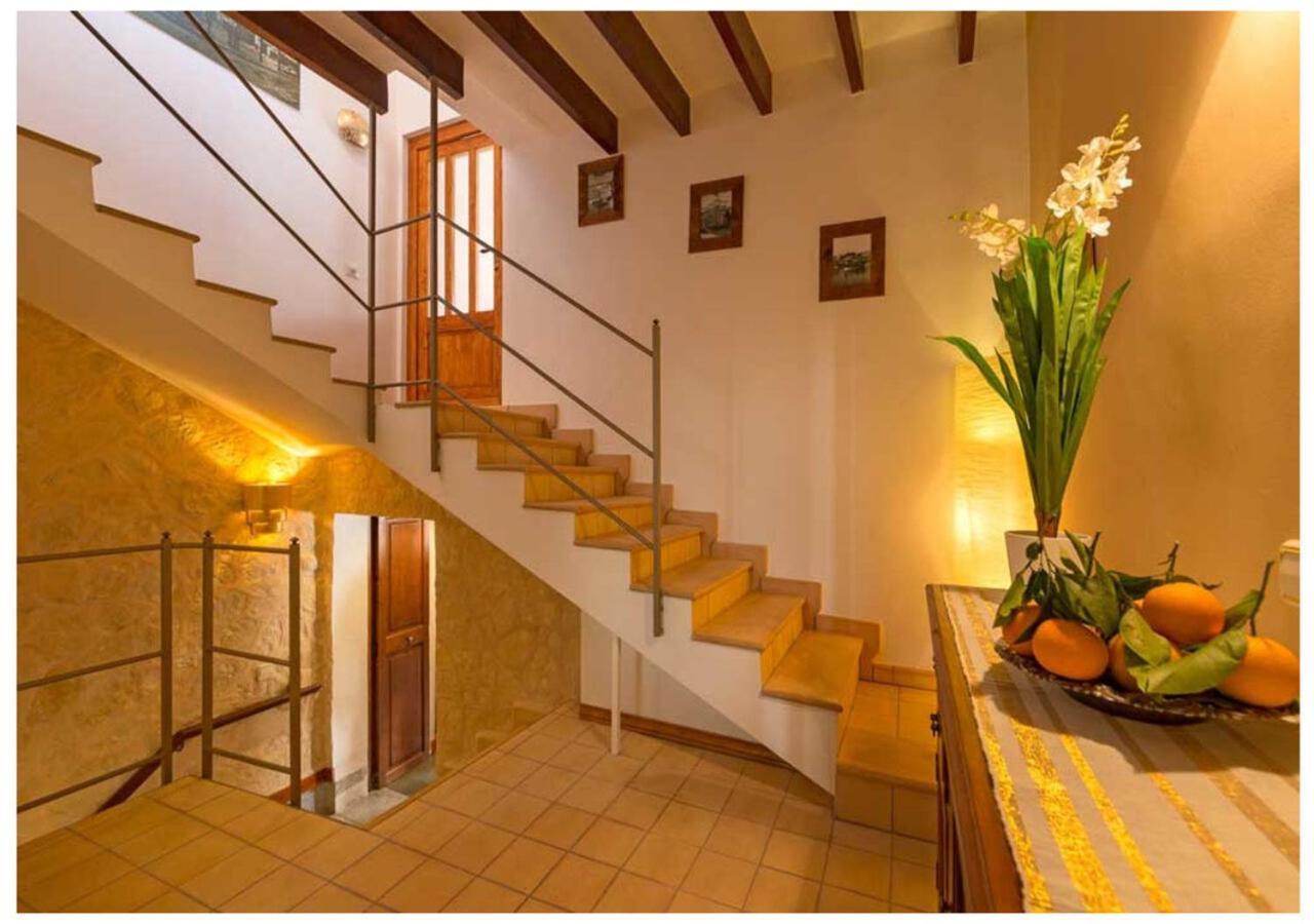 Boutique Hostal "Born53" Im Stadtkern Von Llucmajor, Mallorca Aparthotel Лукмахор Екстериор снимка