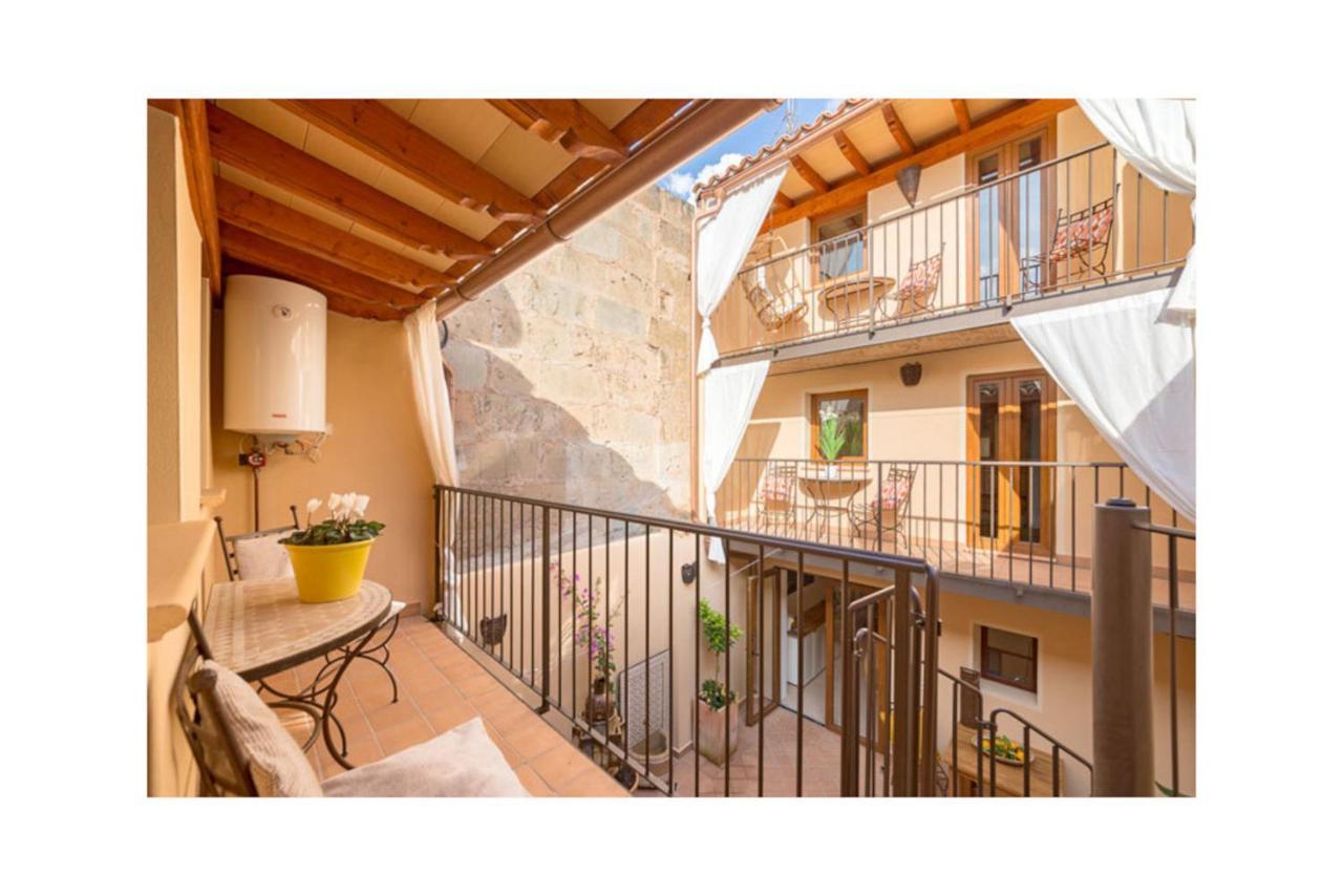 Boutique Hostal "Born53" Im Stadtkern Von Llucmajor, Mallorca Aparthotel Лукмахор Екстериор снимка